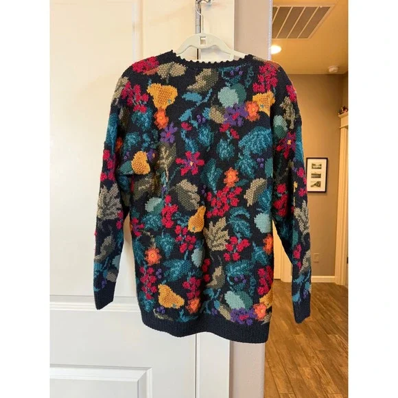 Vtg Signature by Northern Isles M Handknit 100% Wool Colorful Cardigan Sweater - Picture 6 of 11